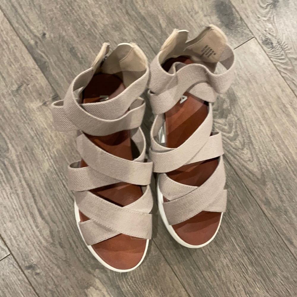 Sneaker Wedge Sandals